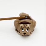 Candle Snuffer-brown-cat-front